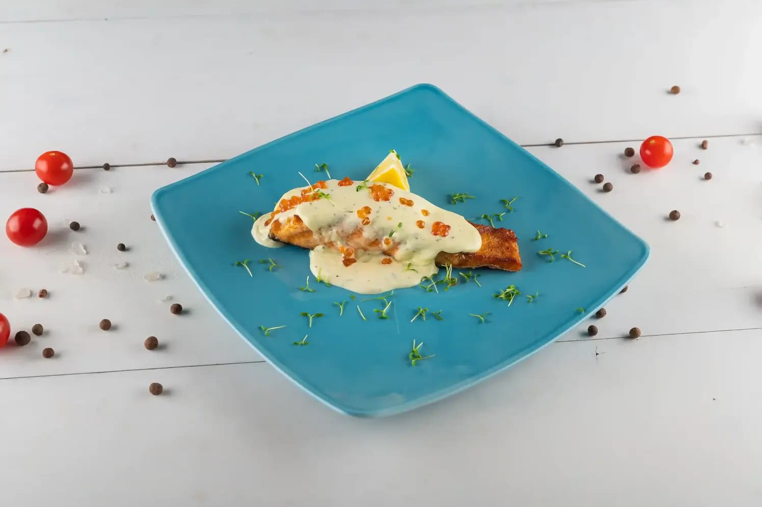 Стейк из лососа с соусом «Бер-блан»